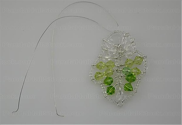 How to make your own necklace-a handmade necklace of leaf-shape – Nbeads